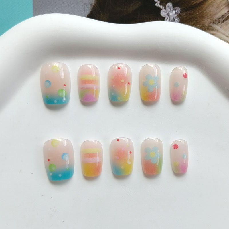Nail Art Fake Nails - 10 stuks regenboog bubblegum zoete schattige