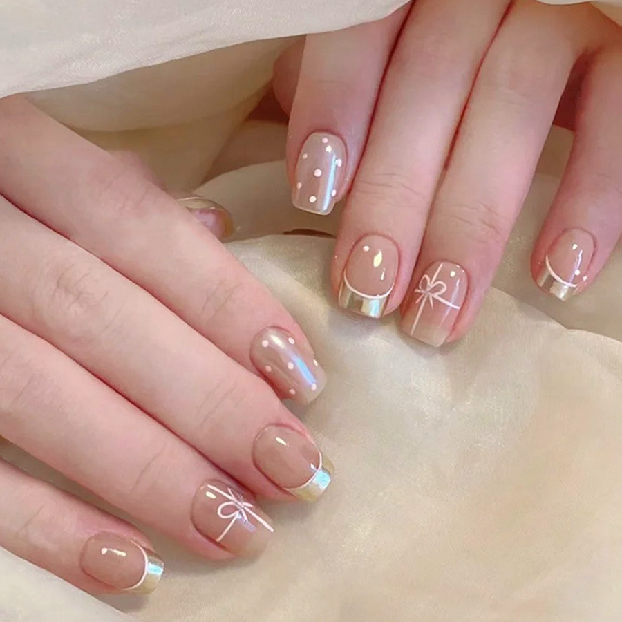 Korte vierkante nepnagels voor - Nail Art Red Cherry recensie en prijs